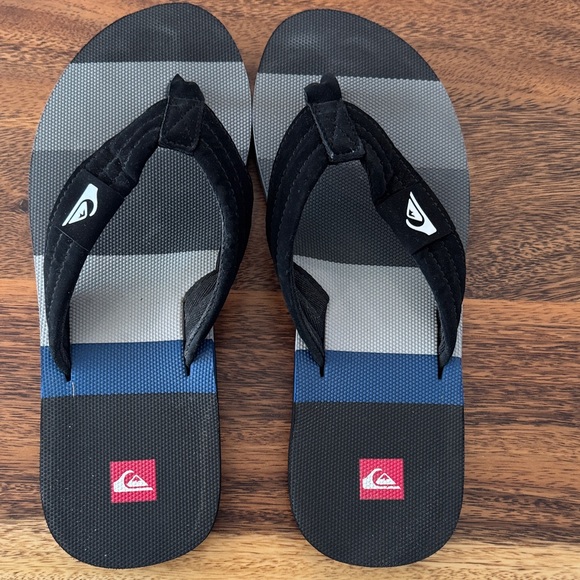 Quiksilver Black and Blue Striped Sandals - Picture 1 of 2